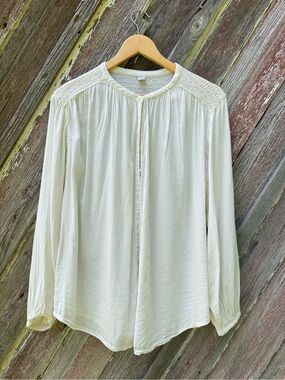 Old Navy Cream Smocked-Yoke Boho Blouse Medium